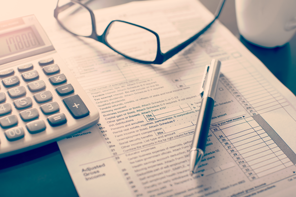 Campaña declaración de la renta 2016, te ayudamos | Banco Mediolanum